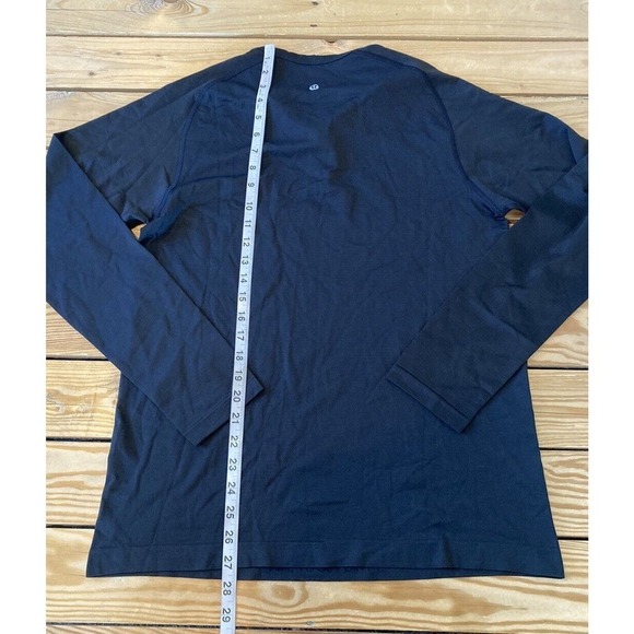 Lululemon Swiftly Henley Shirt Size Medium Men’s Black Long Sleeve - Picture 7 of 9